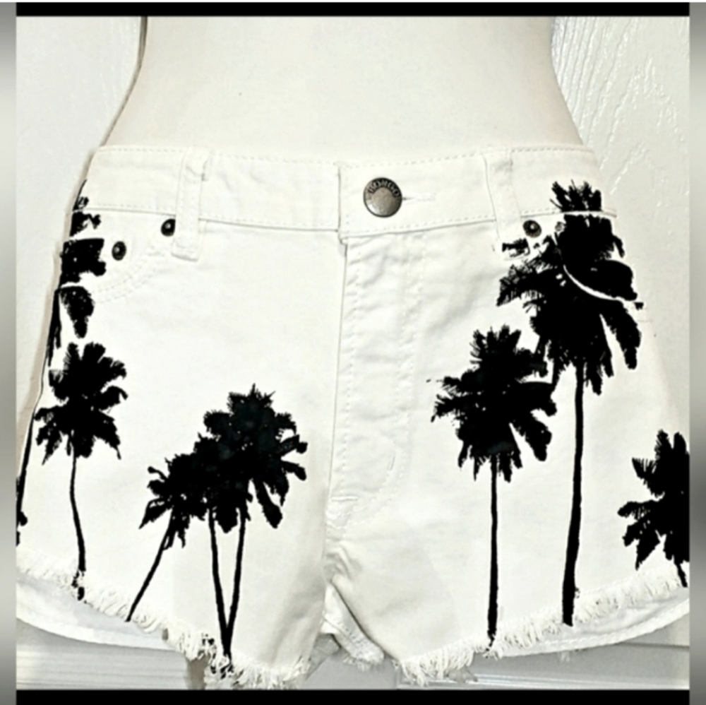 BONGO LOW RISE CUT OFF SHORTS Cotton, White with black Silhouette palm trees